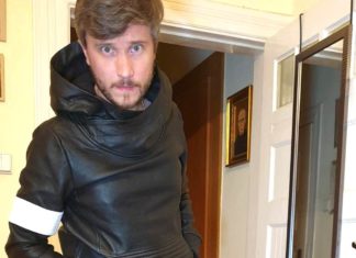 Przyszedł do mnie skórzany Mikołaj