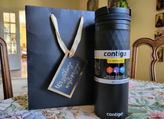 Spotkanie ze znajomymi w rocznicę ślubu i niespodzianka