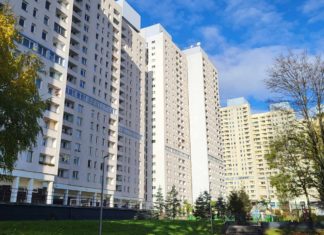 Jesienna aura sprzyja spacerowaniu i fotografowaniu