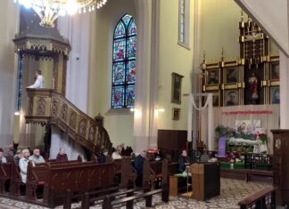 Czy i ty chcesz dotknąć Ran Chrystusa? – Niedziela Miłosierdzia Bożego 2024