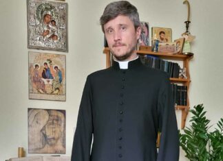 Nowa sutanna na rocznicę święceń