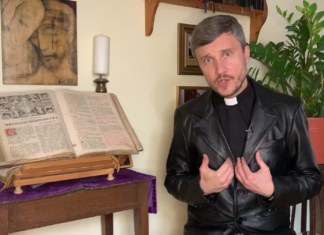 Mamo, kto to? To ksiądz – pan z kościoła! – #VlogKapłański #30