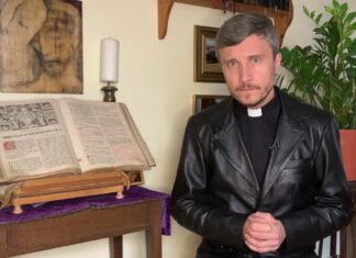 Będąc księdzem nie przestajesz być wnukiem, synem i służysz też rodzinie – #VlogKapłański #29