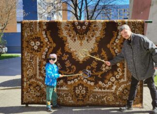 Sprzątanie przedświąteczne z chrześniakiem