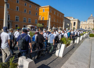 Pielgrzymka polskich alumnów do Drzwi Świętych Bazyliki św. Piotra