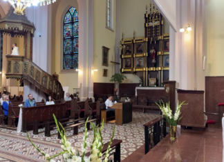 Skandal w świątyni – modlitwa celnika i faryzeusza! – Proste kazanie 2025