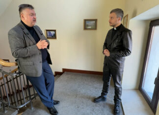 Co to znaczy być Baptystą? Czym jest Kościół Baptystów – Między piętrami #9 2026