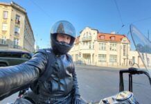 Motocyklem na poranną Eucharystię do Caritas