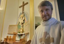 Tygodniowa – wielkanocna – posługa w miejskiej parafii