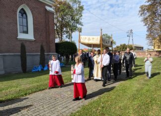 Odpust ku czci Aniołów Stróżów w wiejskiej parafii